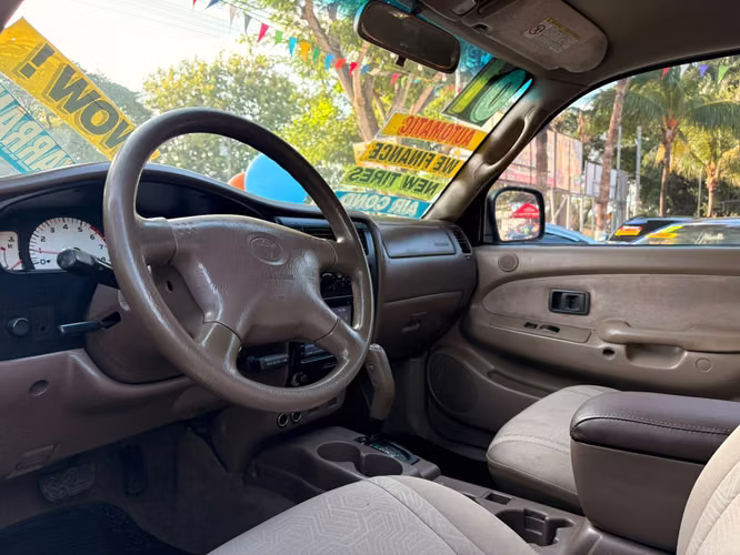 TOYOTA TACOMA PRERUNNER-2001-AUTO-4X2- 7.775.000 - Imagen 5