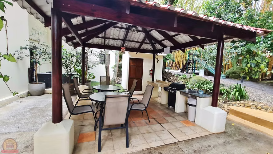 Exclusivo Apartamento 2 Hab en Riverside Escazú | Venta $295,000