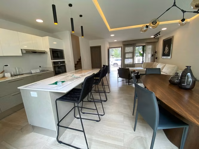 Casas Nuevas en Venta | Exclusivo Condominio en Santa Ana Centro