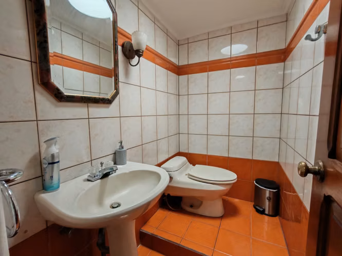 VENTA DE CASA INDEPENDIENTE DE UNA PLANTA CON ESTILO RÚSTICO - Imagen 12
