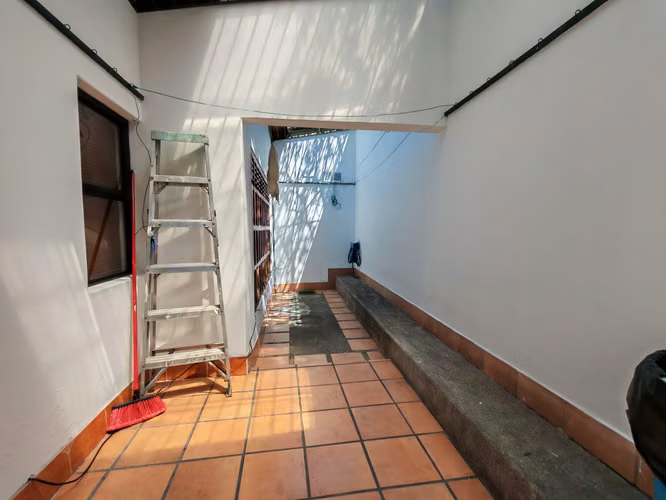 VENTA DE CASA INDEPENDIENTE DE UNA PLANTA CON ESTILO RÚSTICO - Imagen 7