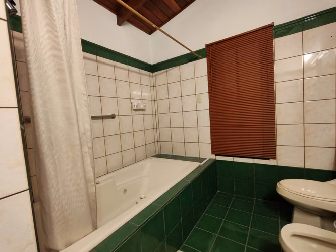 VENTA DE CASA INDEPENDIENTE DE UNA PLANTA CON ESTILO RÚSTICO - Imagen 18