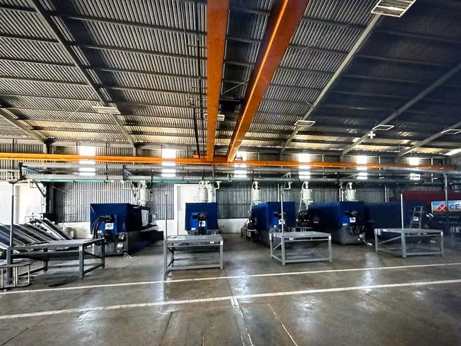 BODEGA INDUSTRIAL EN VENTA CON AMPLIO TERRENO EN SANTA BARBARA, HEREDIA - Imagen 2