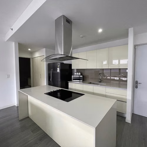 VENTA DE APARTAMENTO AMUEBLADO EN CONDOMINIO EN SAN RAFAEL DE ESCAZÚ