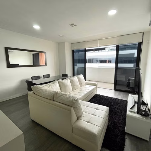 VENTA DE APARTAMENTO AMUEBLADO EN CONDOMINIO EN SAN RAFAEL DE ESCAZÚ - Imagen 4