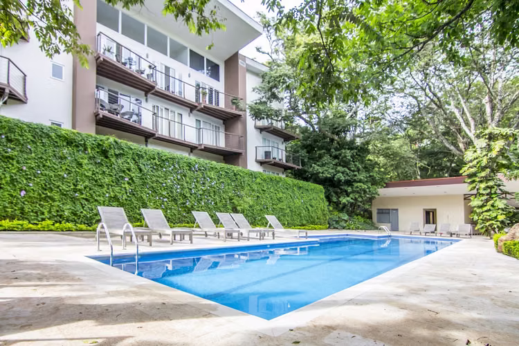 APARTAMENTO CON VISTA EN SAN NICOLAS DE BARI RIO ORO SANTA ANA - Imagen 1