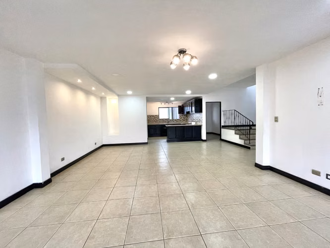 ALQUILER Y VENTA CASA EN CONDOMINIO, GUACHIPELÍN, ESCAZÚ - Imagen 3