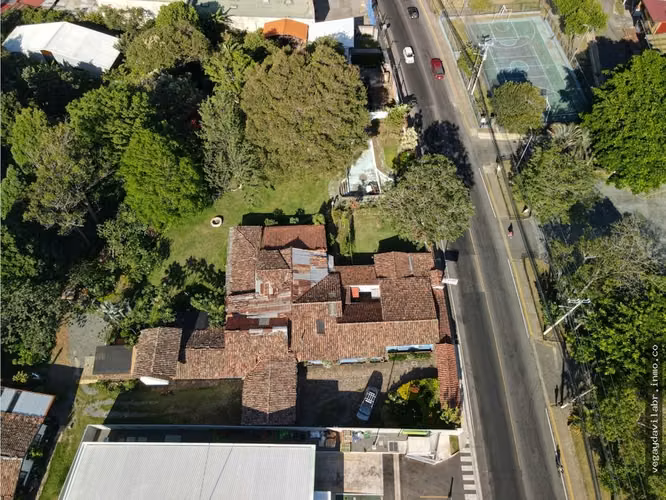 Propiedad en Venta en Santa Rosa Santo Domingo de Heredia | Uso de Suelo Mixto