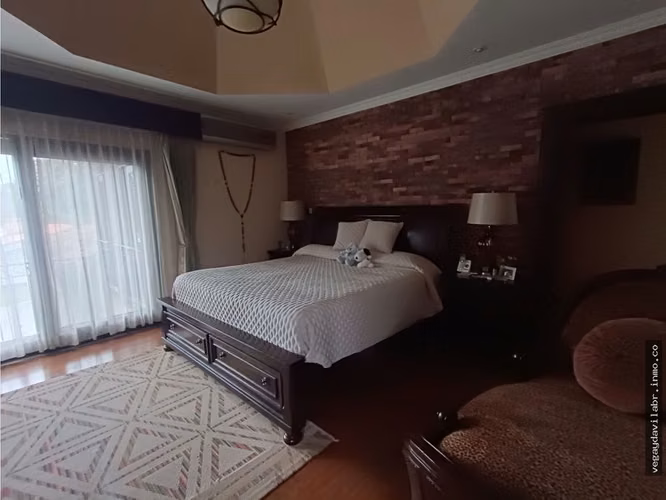 Casa de Lujo en Venta en La Guácima, Alajuela | Estilo Toscano - Imagen 13