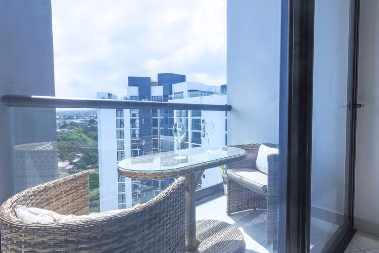 Núcleo Sabana | Penthouse piso 20 | Amueblado | 2 Parqueos - Imagen 5