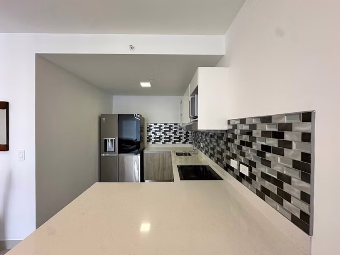 Núcleo Sabana | Penthouse | 2 Hab | Piso 20 | Amueblado + Oficina