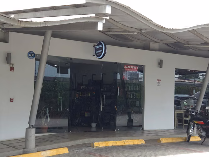 Invierta en una de las zonas con mayor crecimiento comercial de Costa Rica.