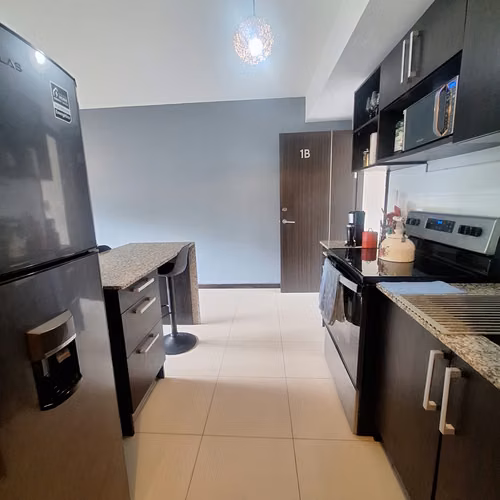 Alquiler de apartamento AMOBLADO, primer piso-Río Oro, Santa Ana RH