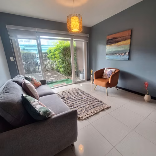 Alquiler de apartamento AMOBLADO, primer piso-Río Oro, Santa Ana RH