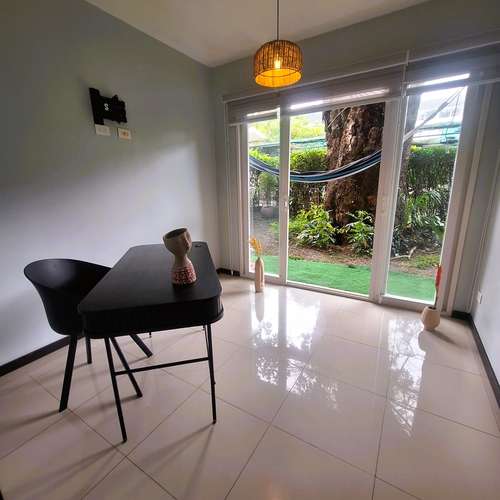 Alquiler de apartamento AMOBLADO, primer piso-Río Oro, Santa Ana RH