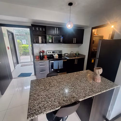 Alquiler de apartamento AMOBLADO, primer piso-Río Oro, Santa Ana RH