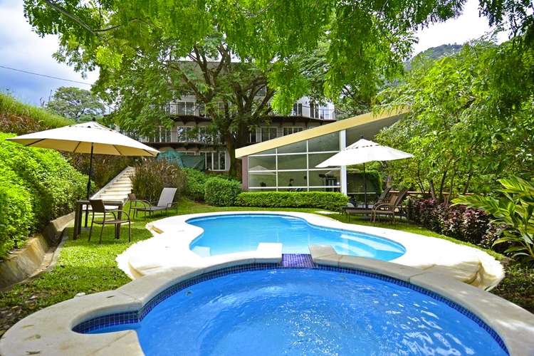 Alquiler de apartamento AMOBLADO, primer piso-Río Oro, Santa Ana RH
