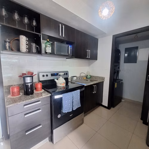 Alquiler de apartamento AMOBLADO, primer piso-Río Oro, Santa Ana RH