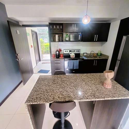 Alquiler de apartamento AMOBLADO, primer piso-Río Oro, Santa Ana RH