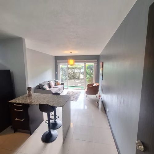 Alquiler de apartamento AMOBLADO, primer piso-Río Oro, Santa Ana RH