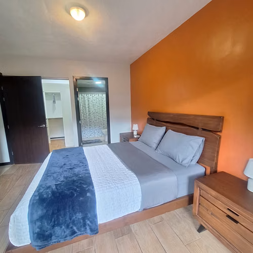Alquiler de apartamento AMOBLADO, primer piso-Río Oro, Santa Ana RH