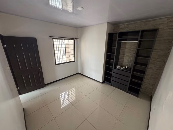 APARTAMENTO EN LA URUCA, INCLUYE SERVICIOS SAN JOSÉ (CERCA DEL HOSPITAL MÉXICO) NO GARAJE - Imagen 5
