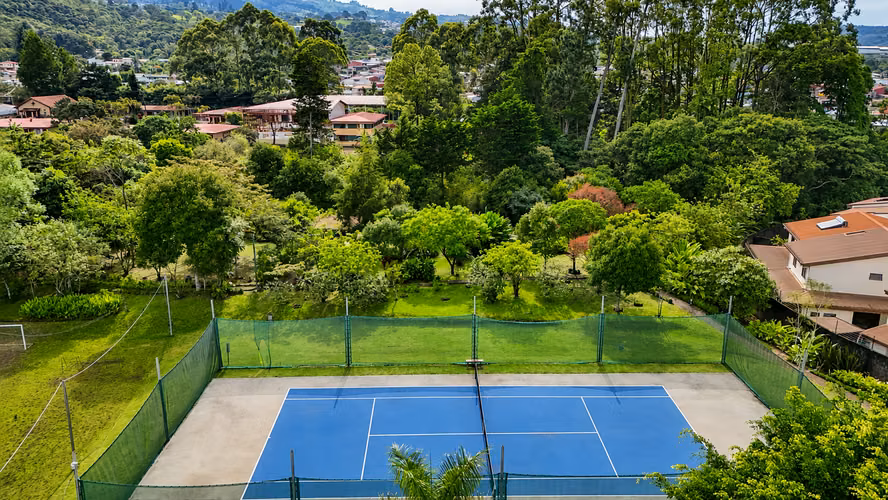 Alquiler de apartamento  en Condominio La Floresta | Concepción de Tres Ríos, 2do piso