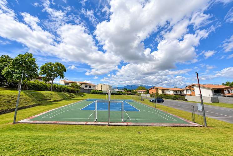 Alquiler de Amplio apartamento, Tres Ríos, cerca a Curridabat | Condominio La Floresta