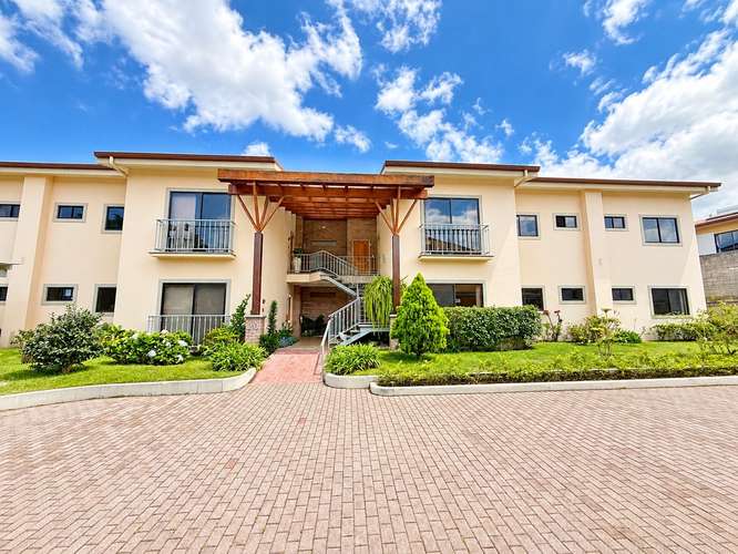 Alquiler de Amplio apartamento, Tres Ríos, cerca a Curridabat | Condominio La Floresta