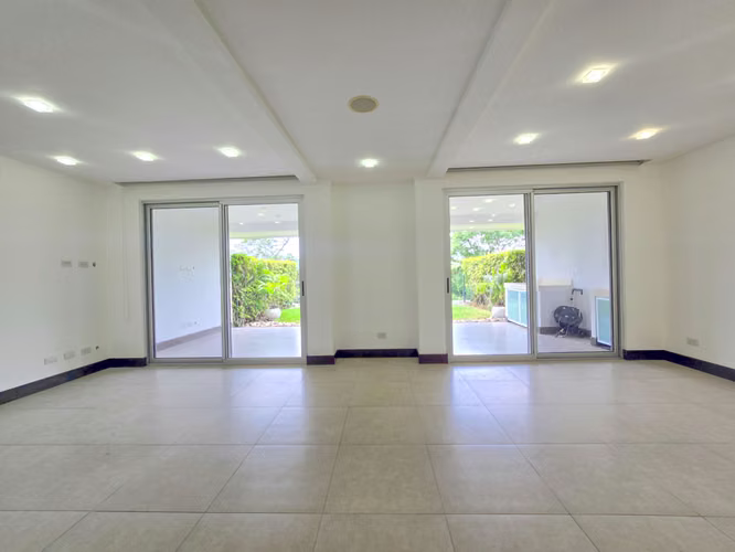 JABONCILLOS ESCAZU! CONDO CON VISTA / JARDIN Y LINEA BLANCA - Imagen 15