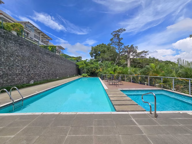 JABONCILLOS ESCAZU! CONDO CON VISTA / JARDIN Y LINEA BLANCA - Imagen 5