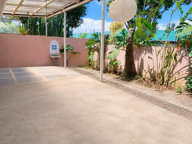 Casa Comercial en Alquiler | Barrio Escalante