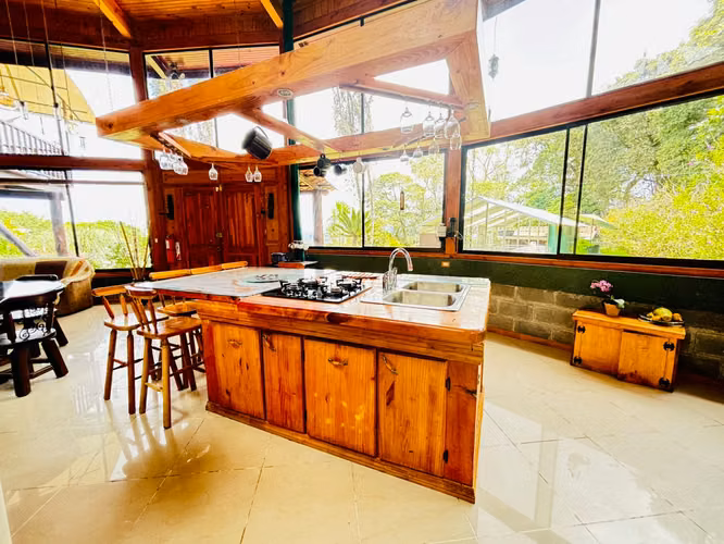 Se Vende Hermosa Casa de Montaña  RA