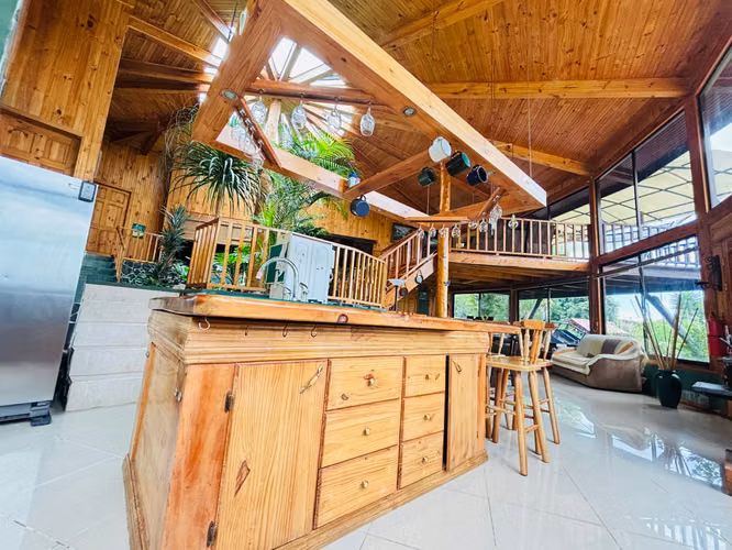 Se Vende Hermosa Casa de Montaña  RA