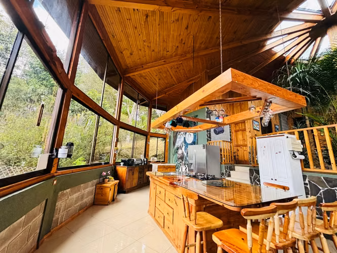 Se Vende Hermosa Casa de Montaña  RA