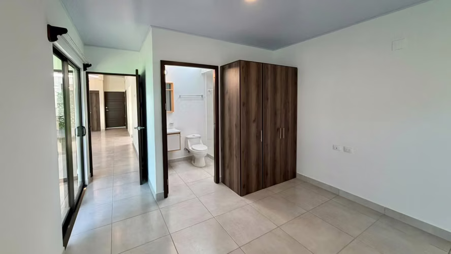Grecia- Casa en Alquiler- Condominio Privado