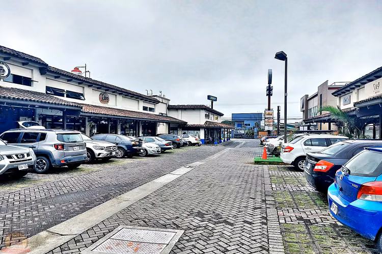 Activo comercial AAA con contrato vigente y flujo de caja inmediato, Santo Domingo - Imagen 4