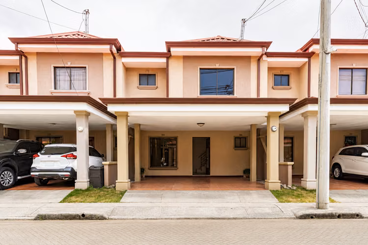 Venice Villas, Curridabat: 180 m ² house with garden, terrace and 2 swimming pools in social area