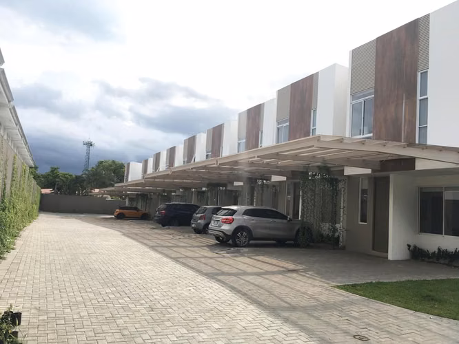ALQUILER DE CASA EN SANTA ANA EN CONDOMINIO - Imagen 8
