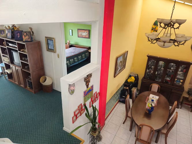 Edificio Comercial en Tibás – Ideal para Restaurantes y Oficinas