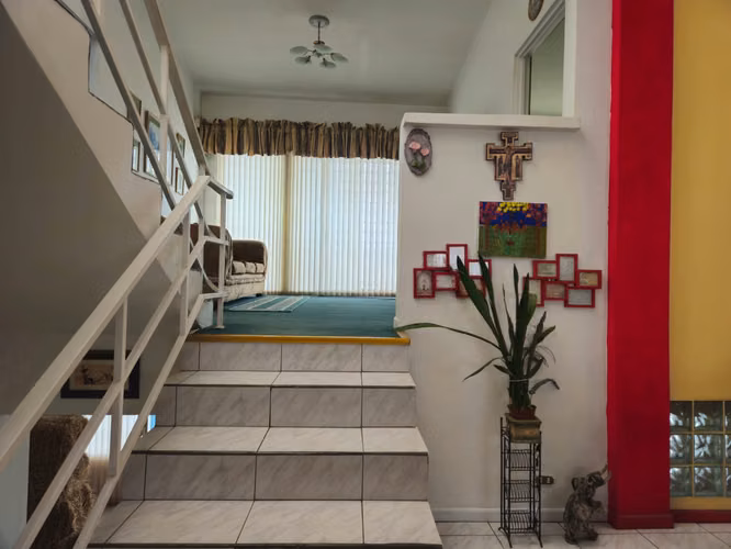 Edificio Comercial en Tibás – Ideal para Restaurantes y Oficinas