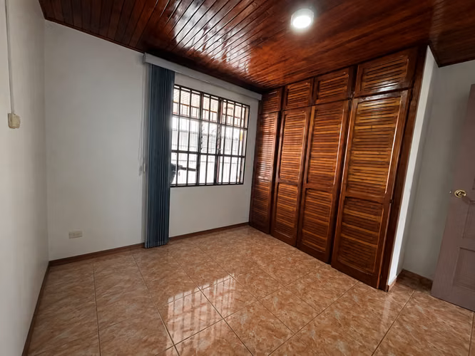 ALQUILER CASA EN COLIMA DE TIBAS CERCA DE TODO