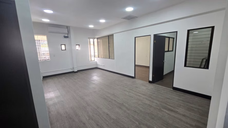 Alquiler de Local Comercial en Torre en el Este, Curridabat ( 42987) - Imagen 5