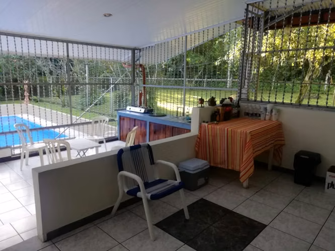 CASA CON AMPLIO TERRENO EN JIMENEZ, POCOCI, LIMON
