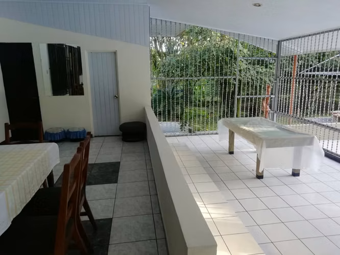 CASA CON AMPLIO TERRENO EN JIMENEZ, POCOCI, LIMON