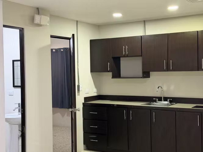 Apartamento en alquiler – Paseo Colón