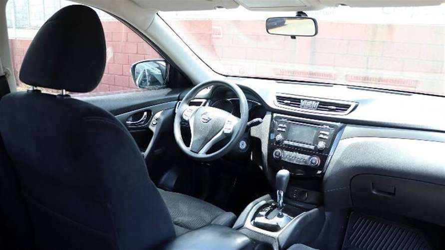 NISSAN XTRAIL 2017 AUTOMÁTICA GASOLINA AZUL - Imagen 4