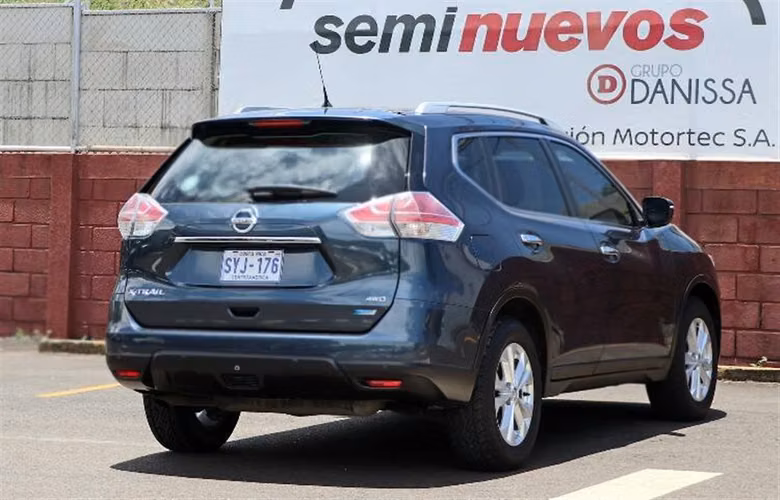 NISSAN XTRAIL 2017 AUTOMÁTICA GASOLINA AZUL - Imagen 5