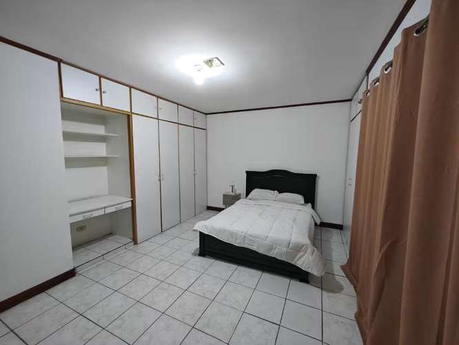 CASA CON USO MIXTO EN ROHRMOSER - Imagen 4