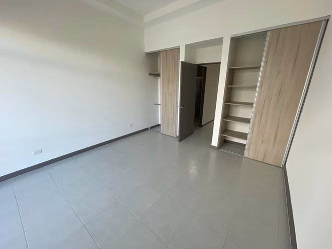 Se vende, en Condominio Vía Heredia – San Pablo de Heredia - Imagen 9
